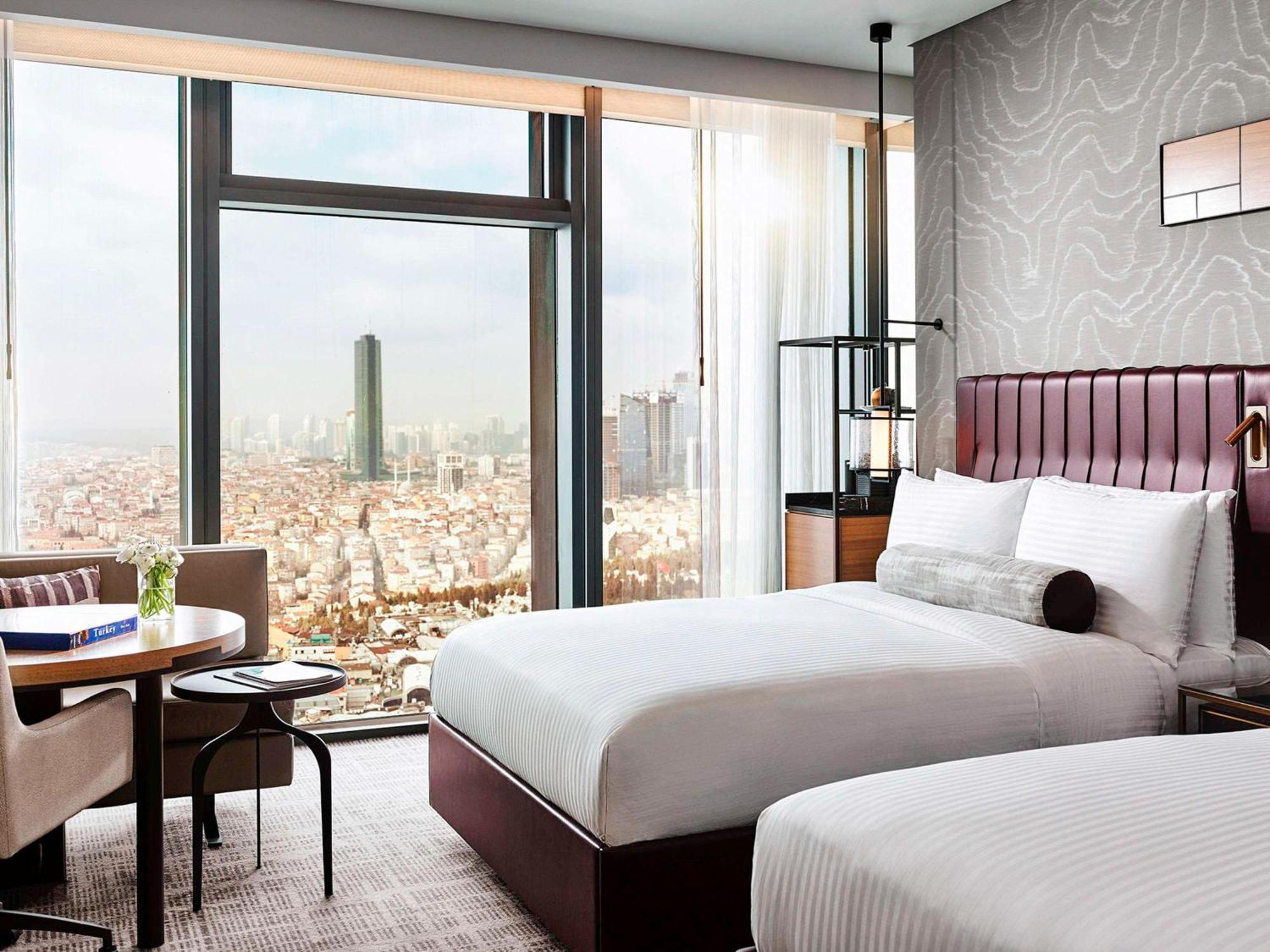 Fairmont Quasar Hotel 5*